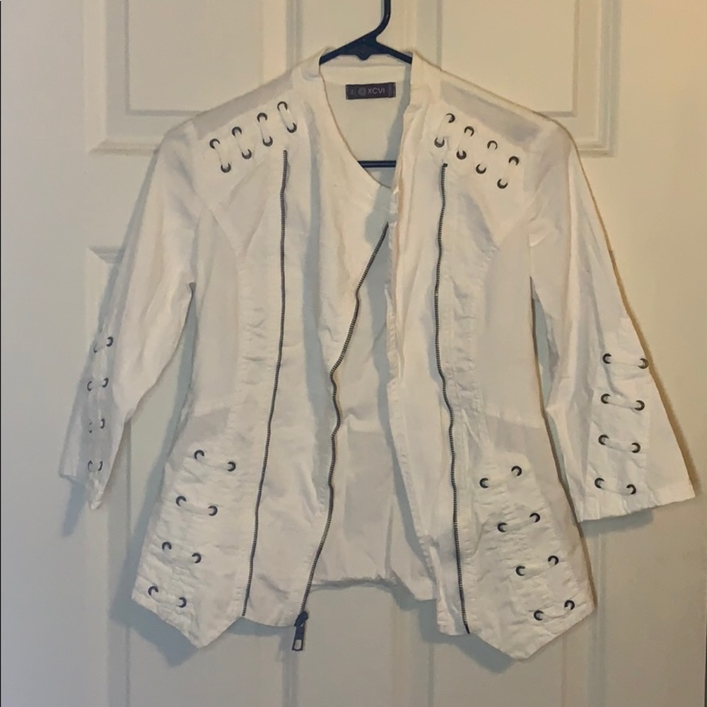 Xcvi White mid sleeve shirt with zipper